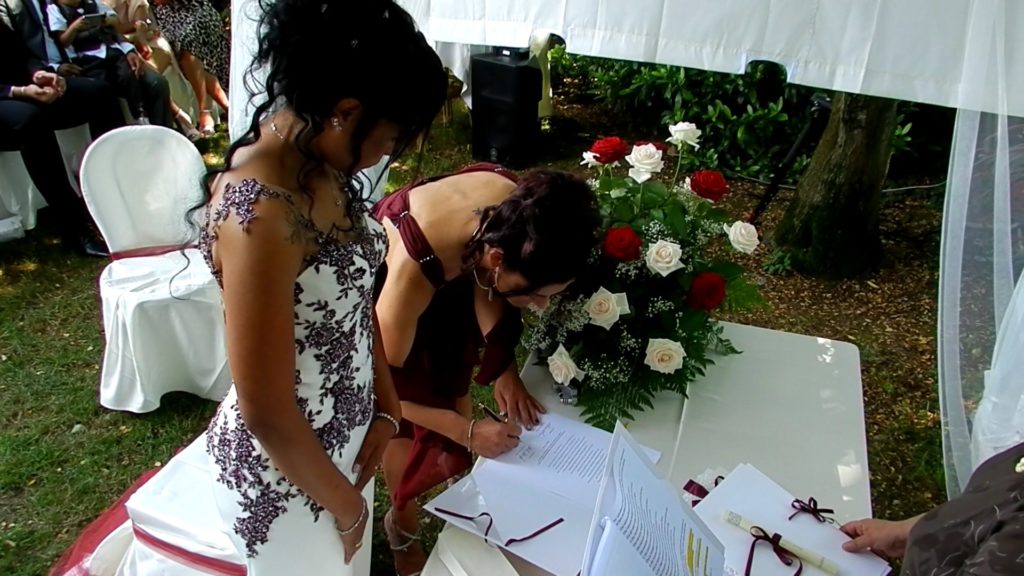  la firma della testimone della sposa